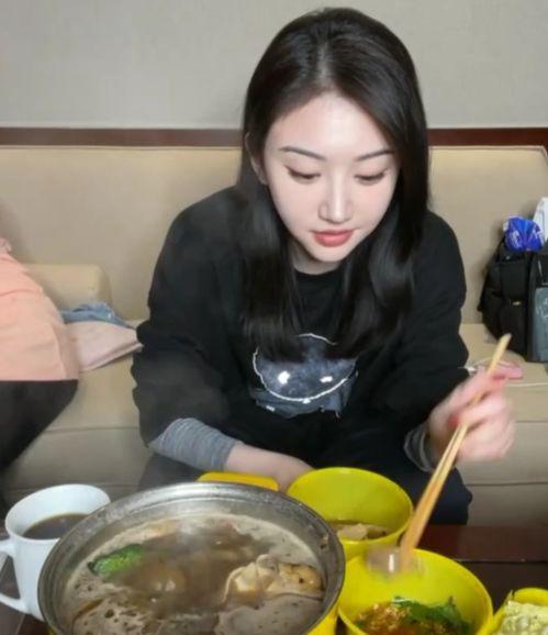 人间富贵花吃瓜,揭秘“吃瓜”背后的文化现象