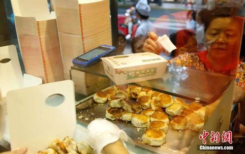 坪山区网红月饼礼盒店,匠心独运，品味中秋