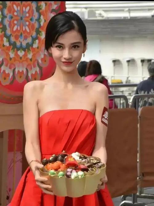 娱乐圈内吃瓜的明星,明星们如何成为吃瓜群众的新宠